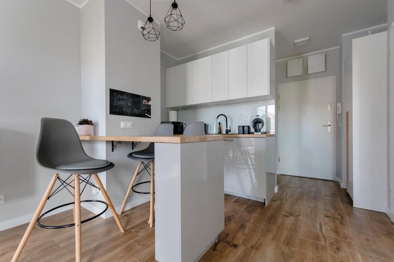 Apartament Alfa With Parking Познань Экстерьер фото