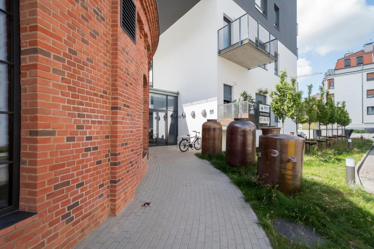 Apartament Alfa With Parking Познань Экстерьер фото